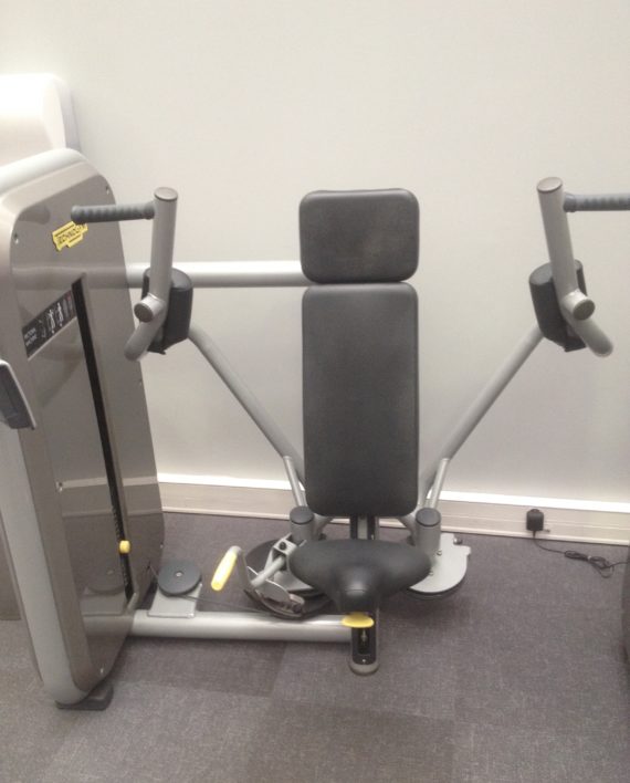 pectoral technogym element